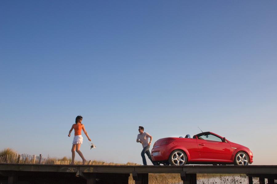  Opel Tigra Twin Top 2004 года  (фото 52 из 142)